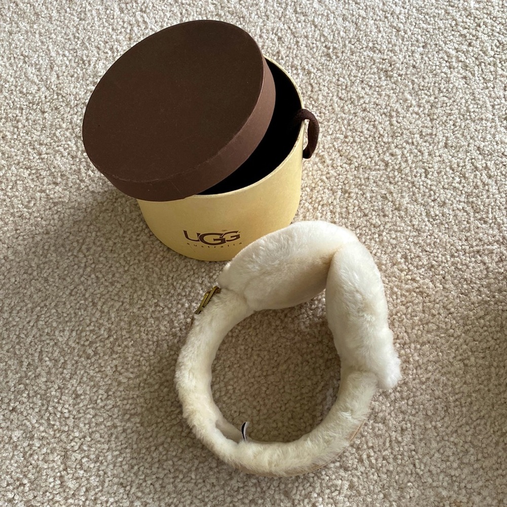 Ugg earmuffs